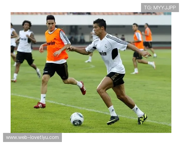 C罗携手夜店大亨打造马德里超私密无手机尊享会所揭秘传奇内幕篇